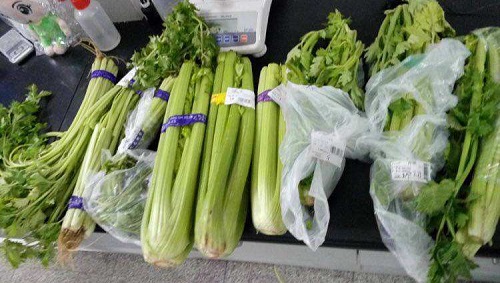 有传言称用胶带捆绑的蔬菜甲醛超标,会严重危害健康这种说法