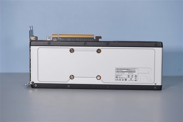 AMD RX 6700 XT显卡长什么样子?AMD RX 6700 XT公版图文