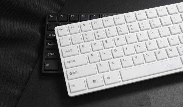 Win10笔记本电脑键盘不能输入文字怎么解决?