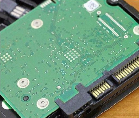 Win7旗舰版电脑开机显示器没反应怎么办?