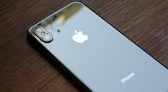 小编教你苹果手机取消震动的操作方法。