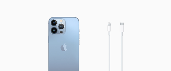 小编教你IPhone13怎么充电比较好。