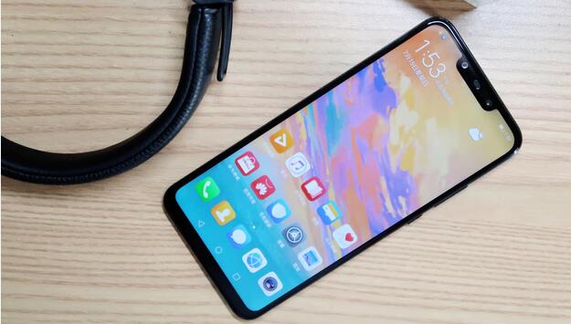 我来分享在华为nova3中将天气添加到桌面的方法讲解。