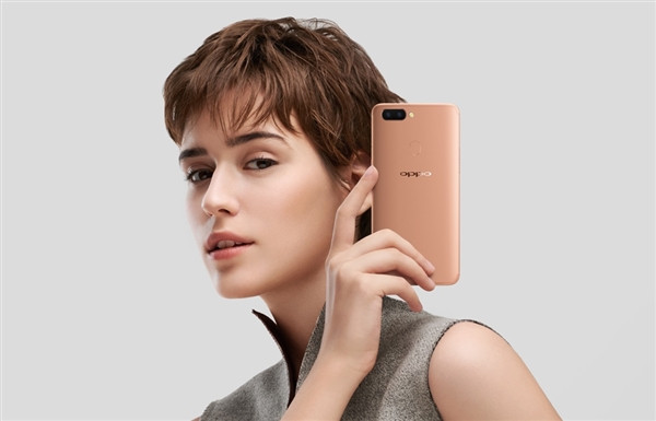 我来分享在oppor11s中设置闹钟的具体步骤。