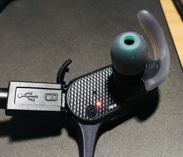 小编分享索尼MDR-XB50BS耳机重置蓝牙的步骤介绍。