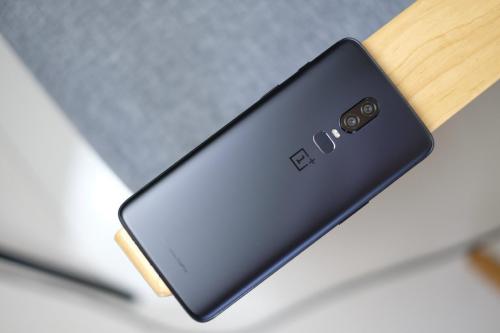 分享一加6t设置屏保的简单操作。