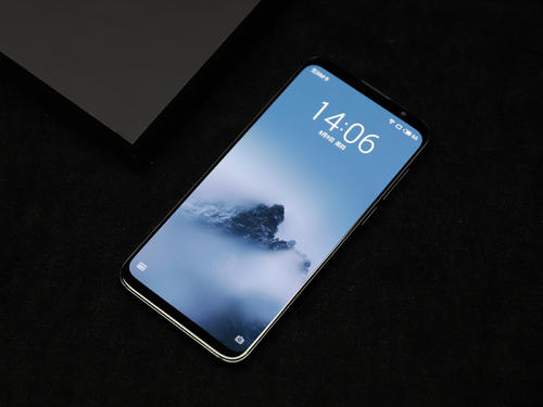 教你魅族16设置锁屏画报的操作流程。