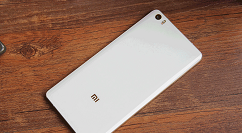 我来教你小米手机中删除照片的简单过程。