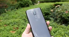 教你一加6添加新联系人的图文方法。