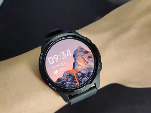 我来分享小米手表color2手电筒在哪。