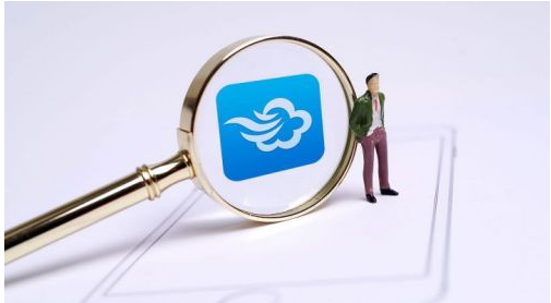 小编教你墨迹天气如何设置锁屏大图通知。