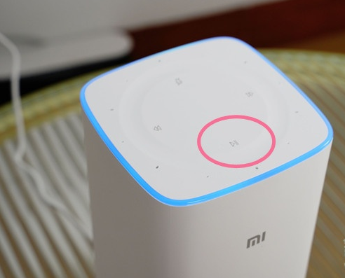 小爱同学如何连接wifi。