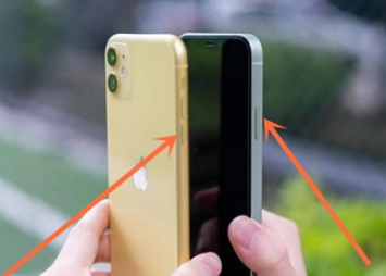 iphone12如何截屏。