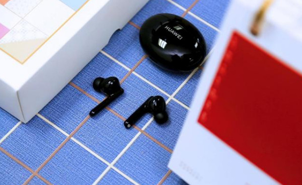 华为freebuds4i防水怎么样。