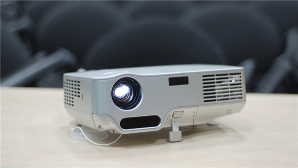 我来分享Win10系统电脑怎么连接投影仪。