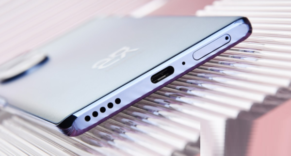 Hinova9Pro卡槽位置在哪。