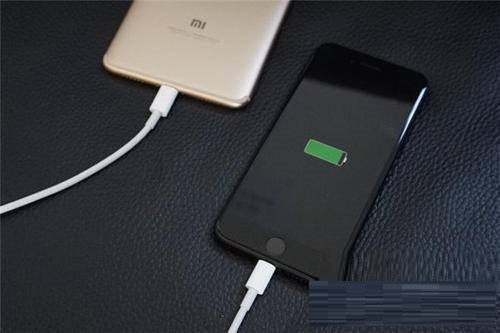 分享小米12Pro如何反向充电 。。