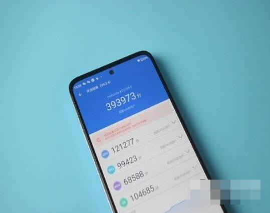 小编分享摩托罗拉G71游戏性能如何 。。