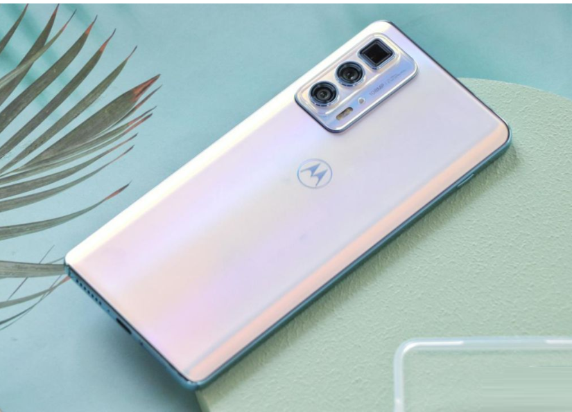 分享摩托罗拉Edge30Pro价格是多少 。。