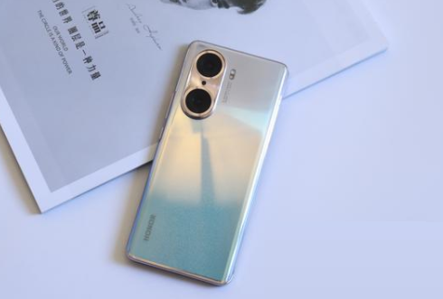 小编分享荣耀60pro拍照清晰度怎么样 。。