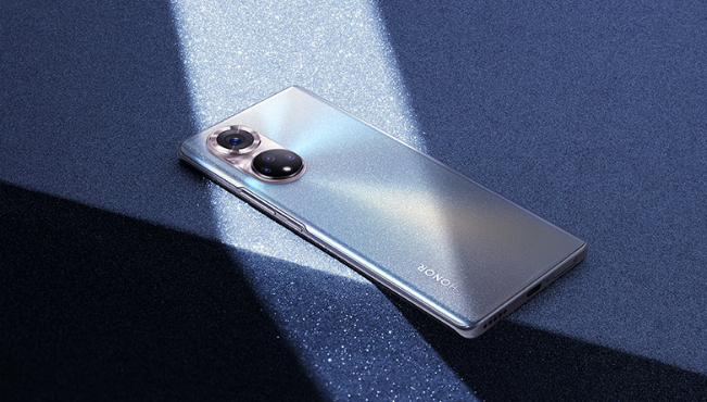 小编分享荣耀手机怎么设置拍照水印，荣耀手机怎么分享热点。