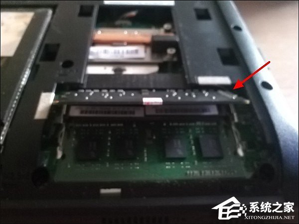 笔记本电脑怎么自己安装内存条？笔记本电脑更换内存条方法步骤