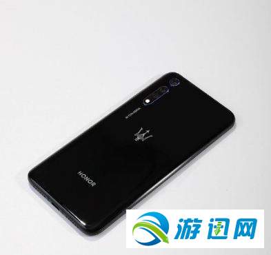 小编分享华为荣耀V20玛莎拉蒂版上市时间及性能配置参数解析