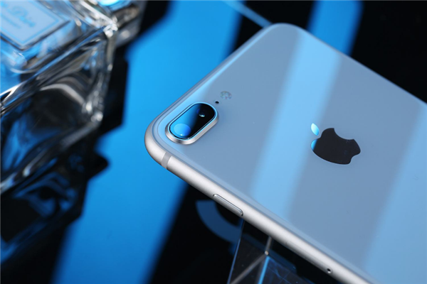 小编教你iphone8刷机教程。