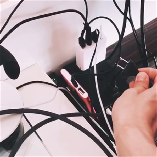 教你苹果HomePod恢复出厂值设置的方法介绍。