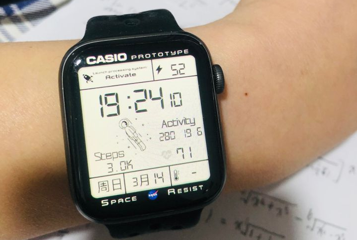 教你苹果太空人表盘怎么弄。