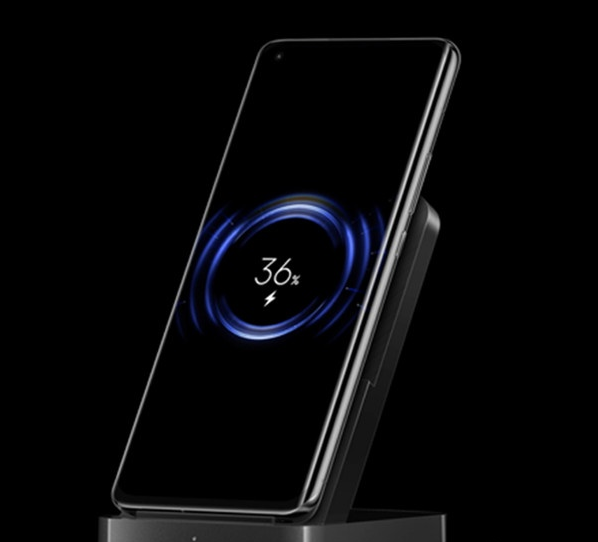 教你小米11pro如何进行无线充电。