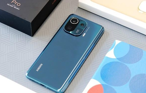 小编教你小米11pro证件照功能使用方法介绍。